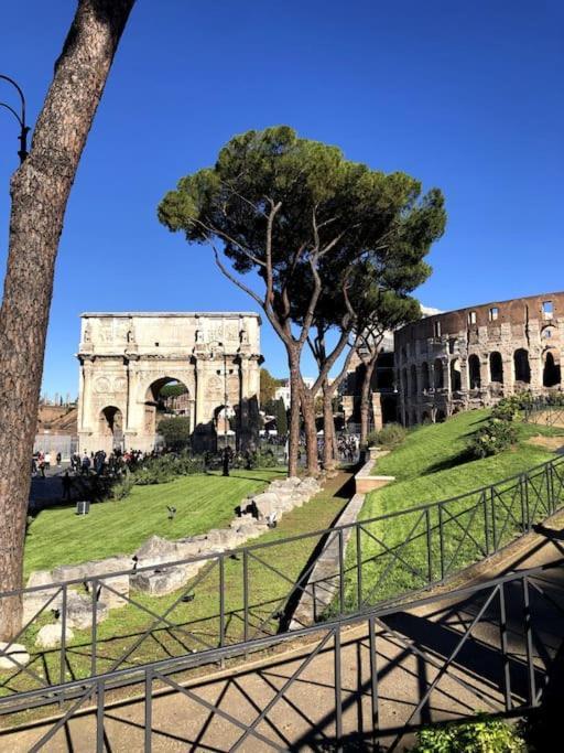 Quiet & Cosy Colosseum ローマ エクステリア 写真