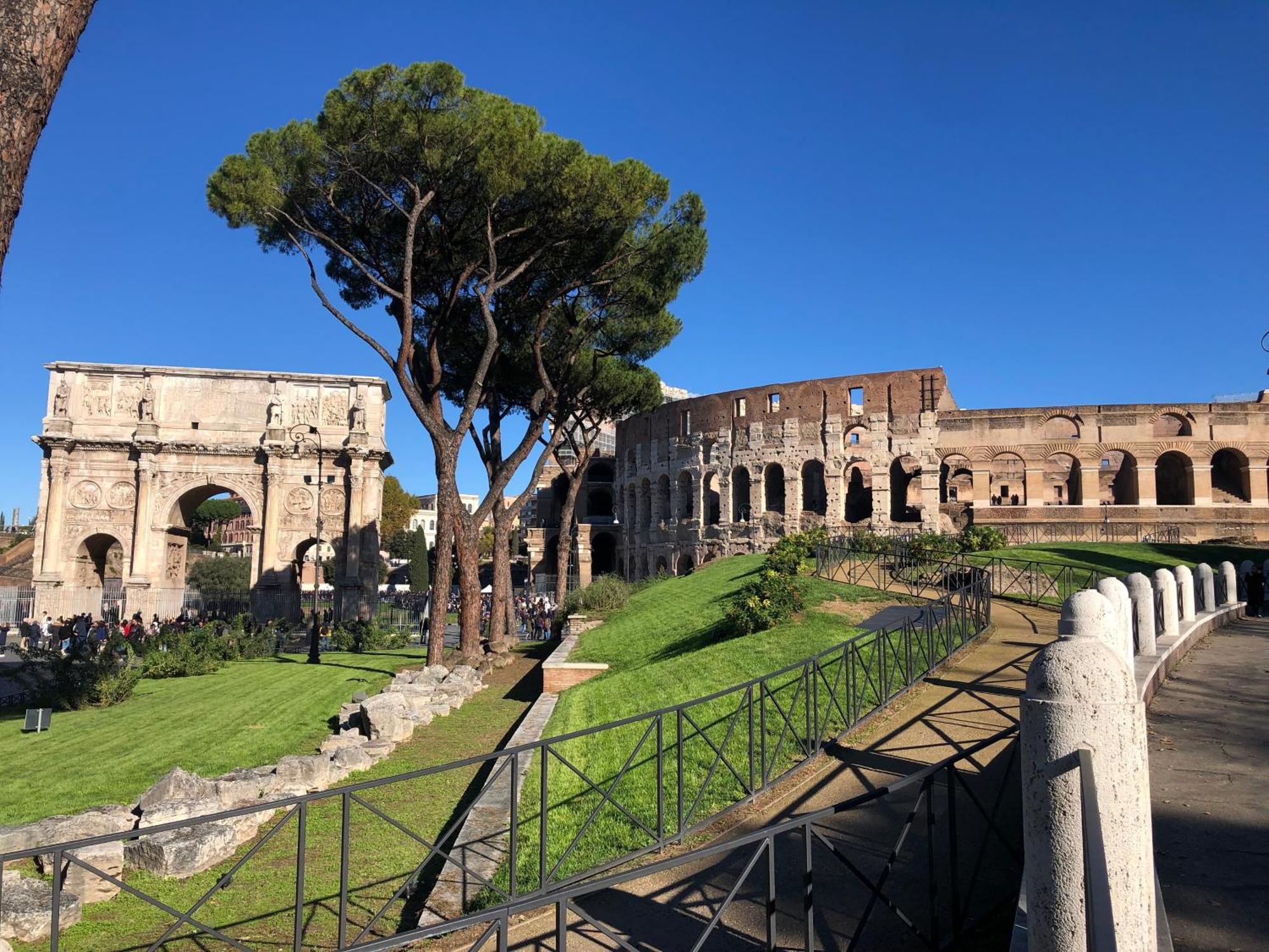 Quiet & Cosy Colosseum ローマ エクステリア 写真